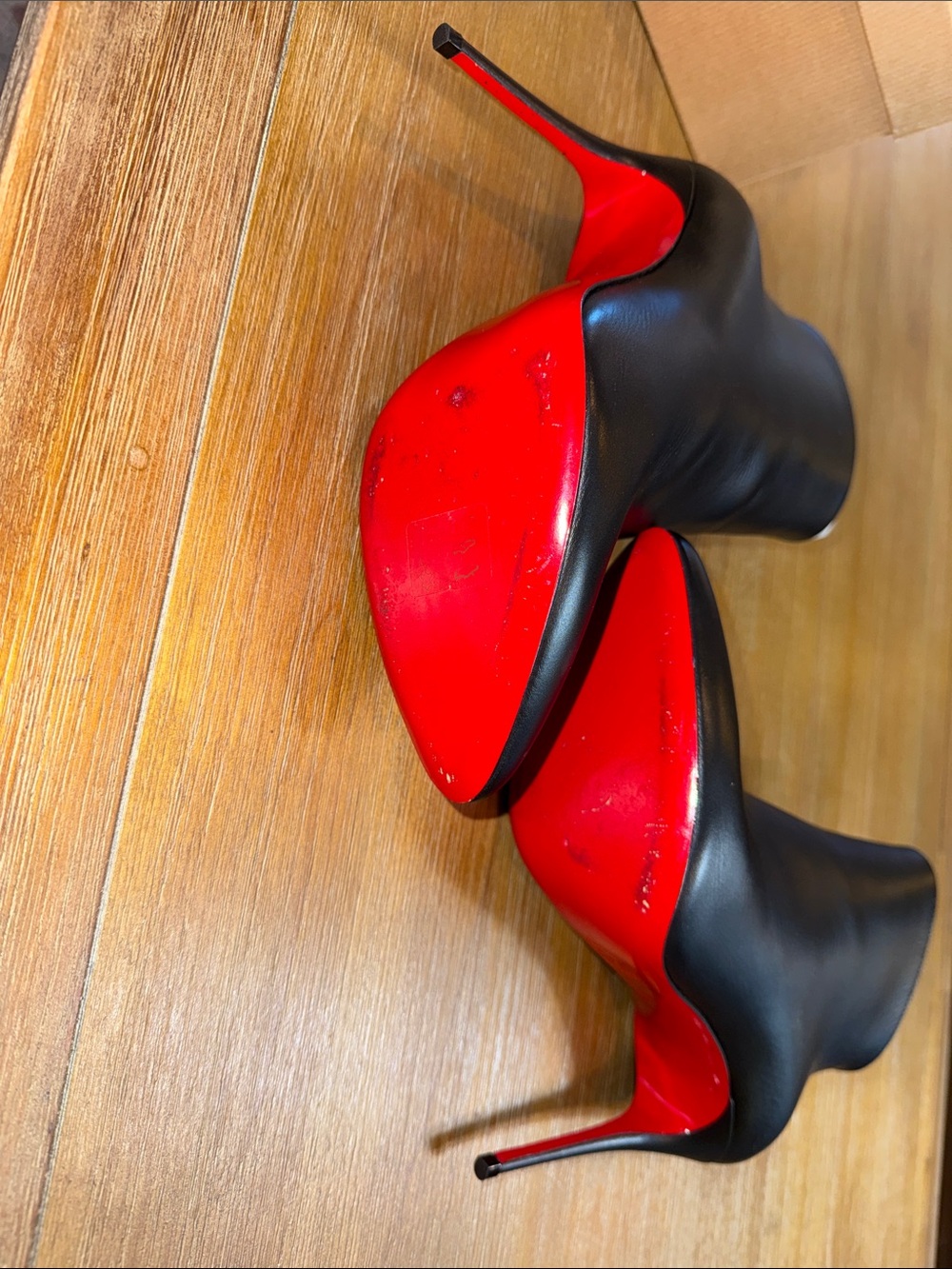 CHRISTIAN LOUBOUTIN
Eloise Booty 100 Calf - Picture 5 of 10